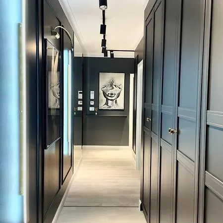 Apartament Selling Sunset 2
